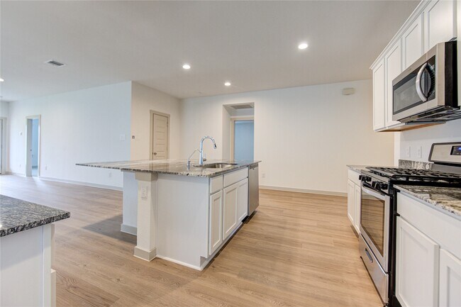 property at 7715 Smooth Vly Ct