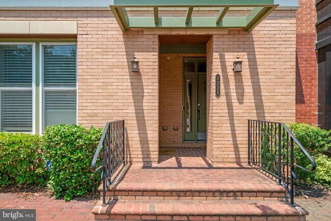 1222 Main Line Blvd in Alexandria, VA - Building Photo - Building Photo