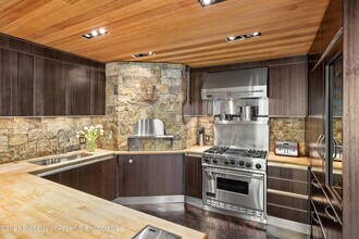 800 S Monarch St in Aspen, CO - Building Photo - Building Photo