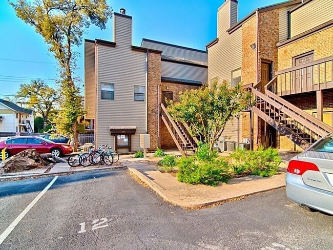 property at 505 Bellevue Pl