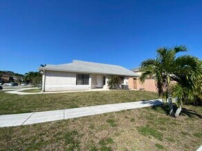 22380 Sands Point Dr in Boca Raton, FL - Building Photo - Building Photo
