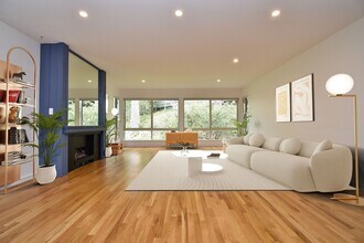 5160 Diamond Heights Blvd in San Francisco, CA - Building Photo - Building Photo