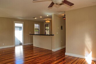 1315 E Marks St in Orlando, FL - Building Photo - Building Photo