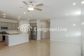 14665 Mountain Strm Dr in Athens, AL - Building Photo - Building Photo