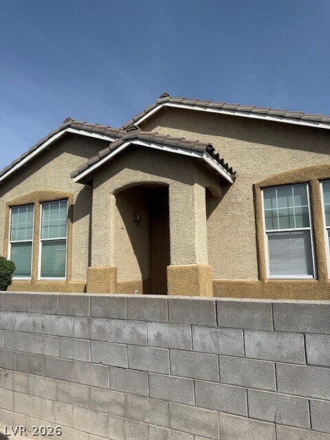 4940 Droubay Dr in Las Vegas, NV - Building Photo