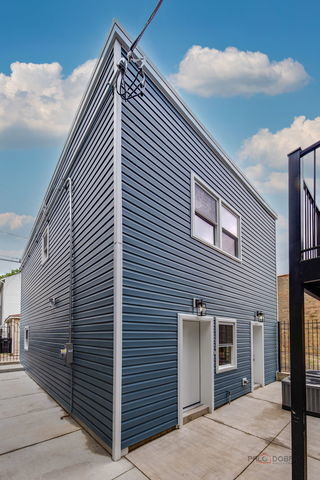 1746 N California Ave, Unit CH in Chicago, IL - Building Photo - Building Photo