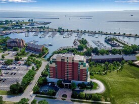 132 Lakefront Blvd in Buffalo, NY - Building Photo