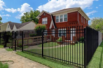 3002 Isabella St in Houston, TX - Building Photo - Building Photo