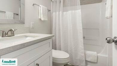 612 Bass Ct in Dunedin, FL - Building Photo - Building Photo