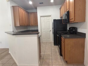 8745 Manhattan Ave in Plano, TX - Building Photo - Building Photo