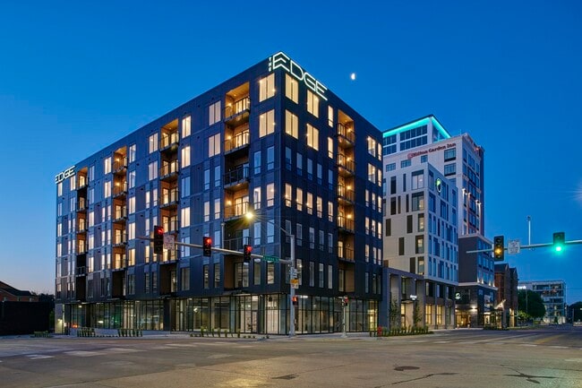 300 S Clinton St, Unit 603 in Iowa City, IA - Building Photo - Building Photo