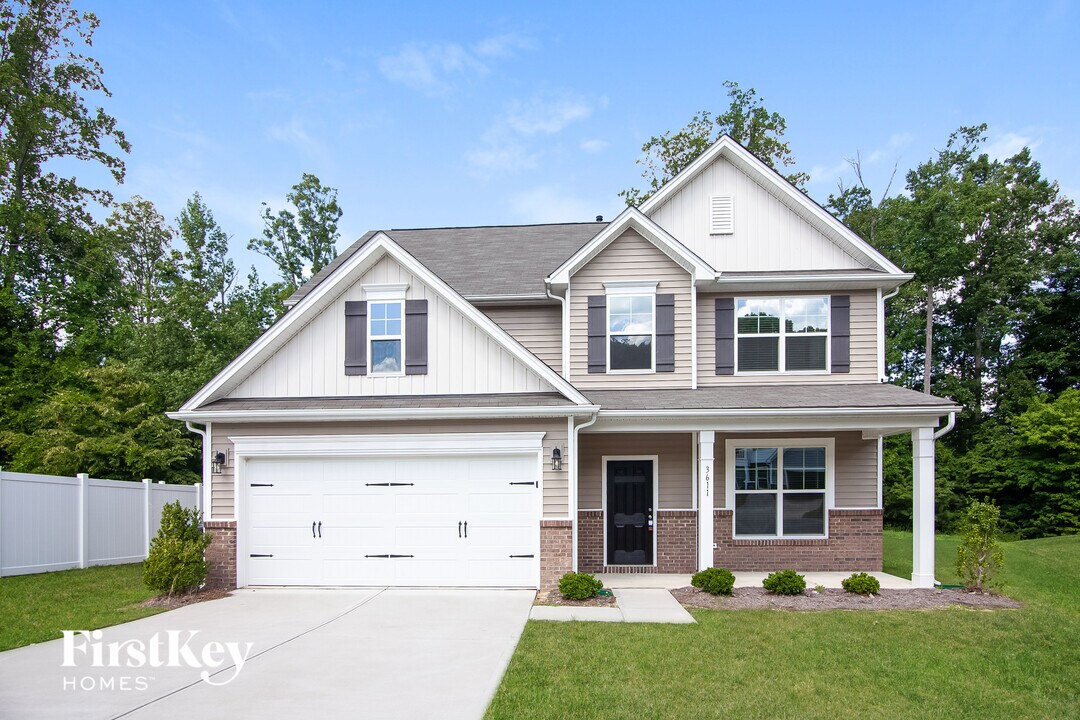 3611 Alamito Ln in Charlotte, NC - Building Photo