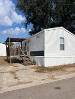 510 McManus St in Kingsville, TX - Building Photo