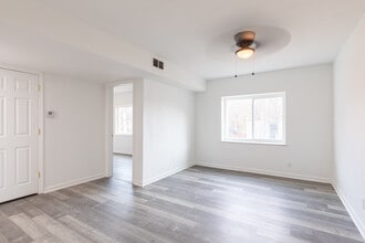 320 Grafton Ave in Dayton, OH - Foto de edificio - Interior Photo