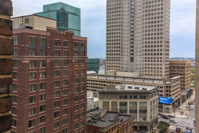 10 Light St in Baltimore, MD - Foto de edificio - Building Photo