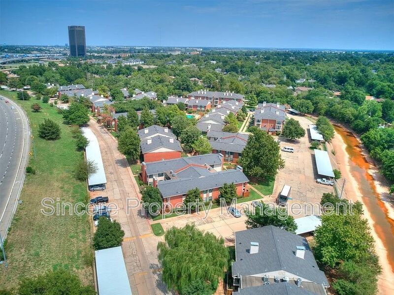 4400 Hemingway Dr in Oklahoma City, OK - Foto de edificio