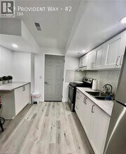 329 Provident Wy in Hamilton, ON - Building Photo - Building Photo