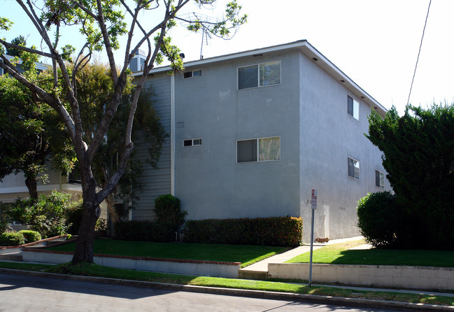 408 Sierra St in El Segundo, CA - Foto de edificio - Building Photo