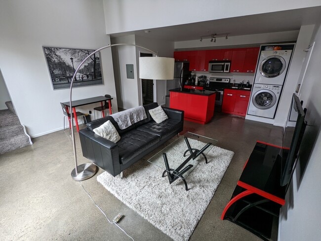 948 G St, Unit 20 in San Diego, CA - Building Photo - Building Photo