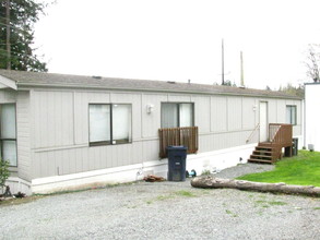 4511 Lakewood Rd in Stanwood, WA - Building Photo - Building Photo