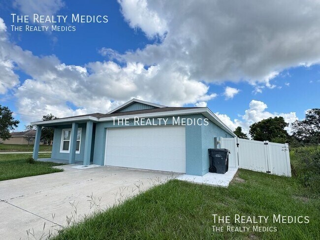 326 Huron Dr in Kissimmee, FL - Building Photo - Building Photo