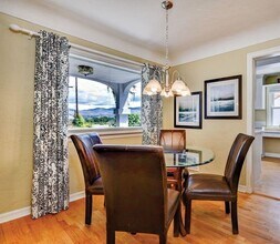 3205 W Crescent Rim Dr in Boise, ID - Foto de edificio - Building Photo