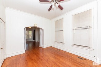1016 S Oakley Blvd, Unit 1 in Chicago, IL - Building Photo - Building Photo