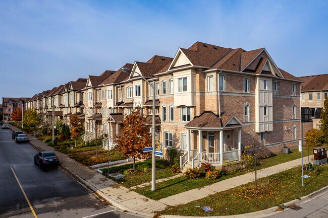 West Birkdale Condos in Toronto, ON - Building Photo - Primary Photo