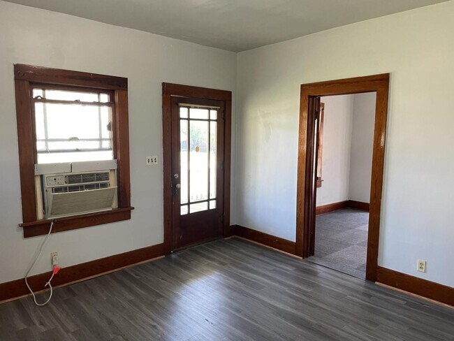 610 Noble St in Perry, OK - Building Photo - Building Photo