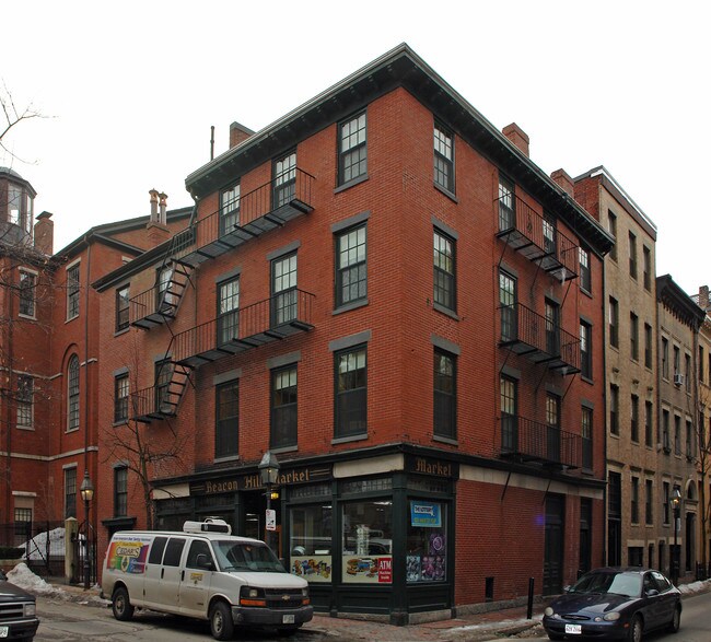 55-61 Anderson St in Boston, MA - Foto de edificio - Building Photo