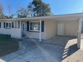 7552 Centauri Rd in Jacksonville, FL - Building Photo
