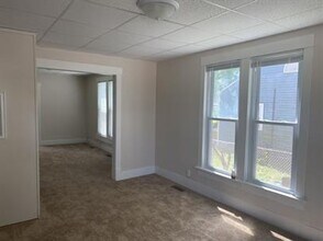 1412 N Champaign St in Champaign, IL - Building Photo - Building Photo