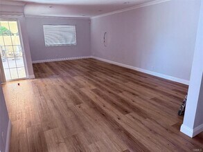 12016 Lorne St in Los Angeles, CA - Building Photo - Building Photo