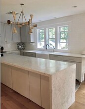 41 Howe St in Wellesley, MA - Building Photo - Building Photo