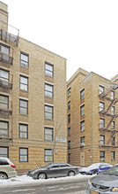 14070 Ash Ave in Flushing, NY - Building Photo - Building Photo