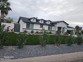 2817 N 71st Pl in Scottsdale, AZ - Building Photo