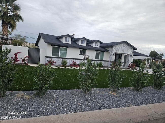 property at 2817 N 71st Pl