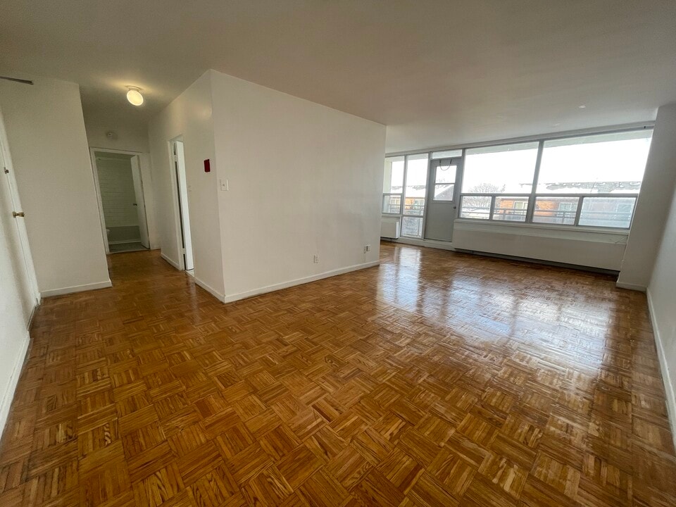 416 The Westway in Toronto, ON - Building Photo