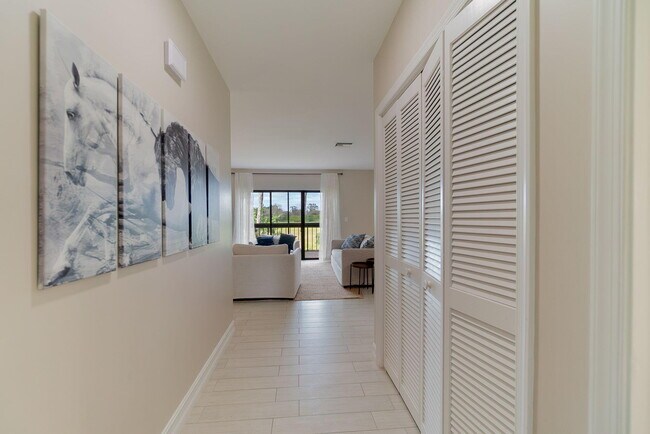 11355 Pond View Dr in Wellington, FL - Building Photo - Building Photo