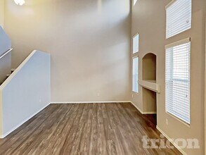 7900 Hornbeam Ct in Las Vegas, NV - Foto de edificio - Building Photo