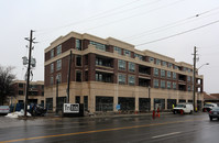 2380-2396 Major Mackenzie Dr in Vaughan, ON - Building Photo - Building Photo