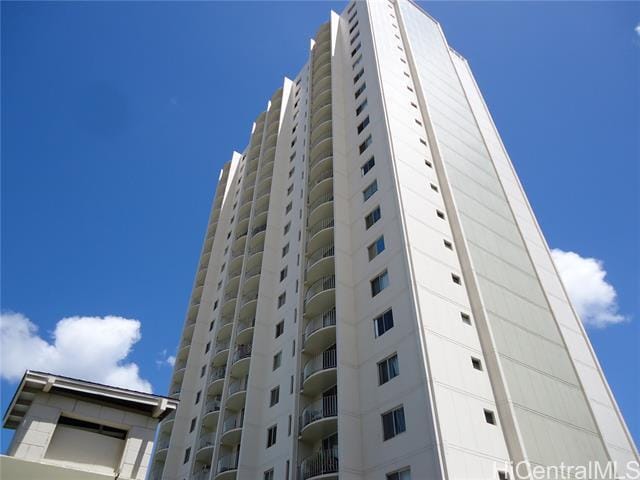 98-1038-1038 Moanalua Rd in Aiea, HI - Building Photo