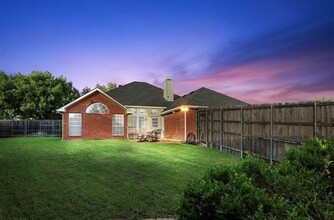 4500 Portrait Ln in Plano, TX - Building Photo - Building Photo