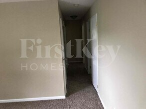 955 Lorraine Ave in Waukegan, IL - Building Photo - Building Photo