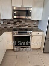 1434 W Marion Ave in Port Charlotte, FL - Building Photo - Building Photo