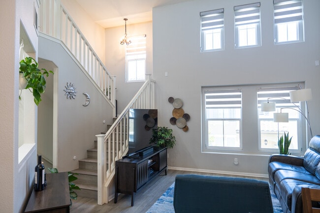 10452 Whitcomb Way in San Diego, CA - Building Photo - Building Photo