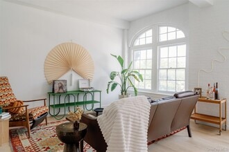 155 S River St in Troy, NY - Foto de edificio - Building Photo