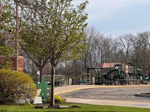 2632 Breathstone Ct in Powell, OH - Building Photo - Building Photo