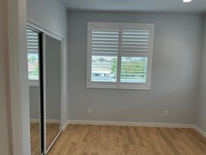 5705 Spa Dr in Huntington Beach, CA - Foto de edificio - Building Photo