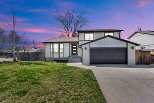 9714 S 2720 E in Sandy, UT - Building Photo